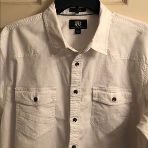 Rock & Republic Men’s Long sleeve shirt.